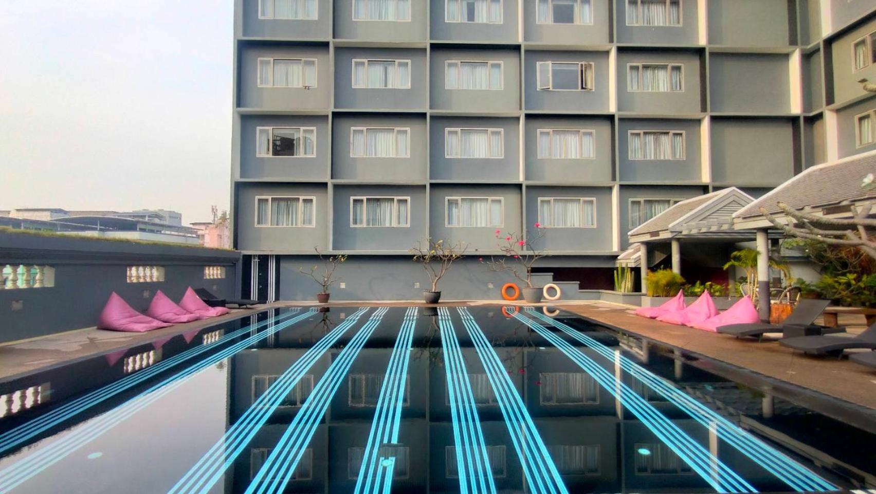 Witz Bangkok Ramkhamhaeng Hotel Eksteriør billede