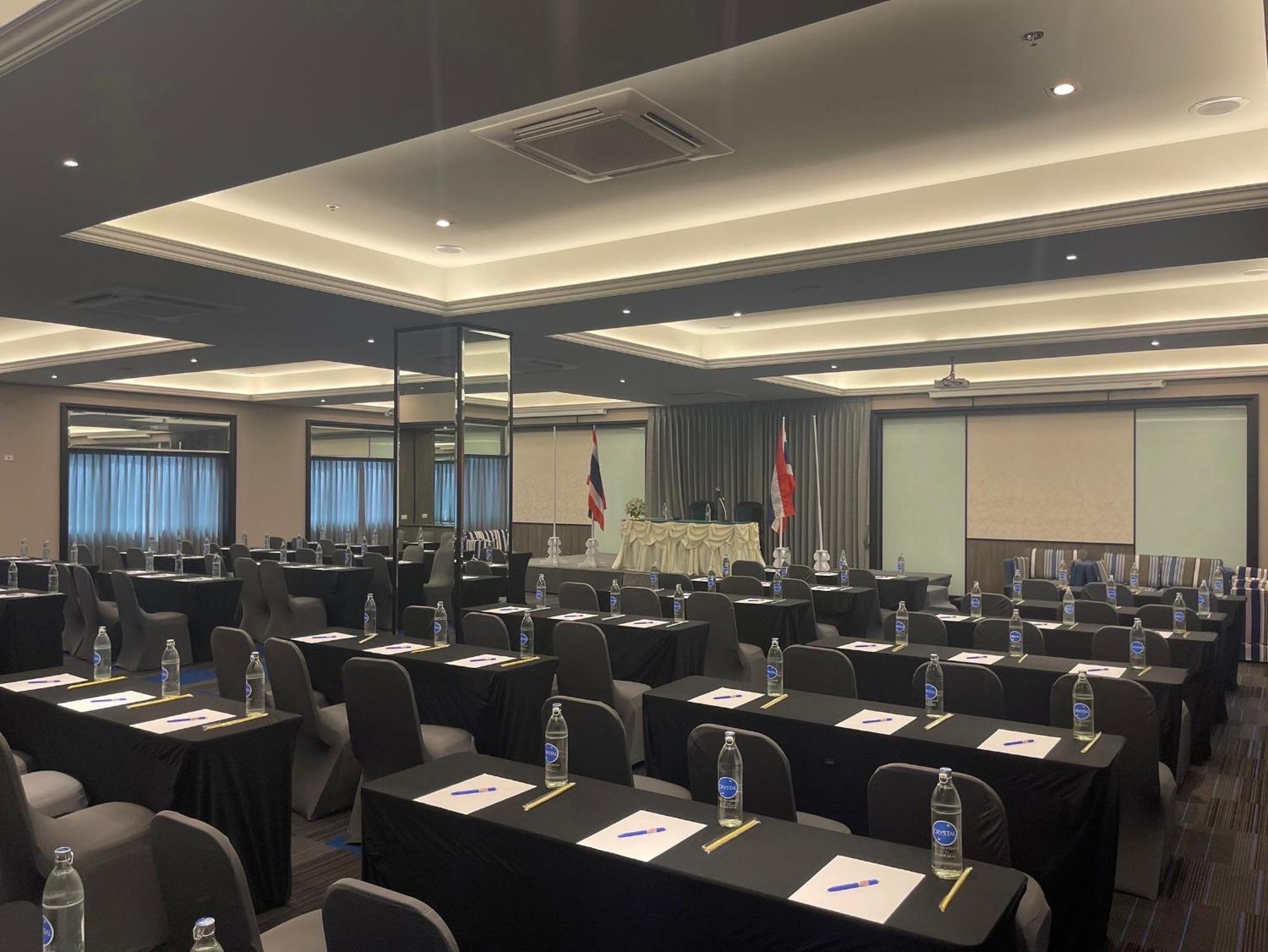 Witz Bangkok Ramkhamhaeng Hotel Eksteriør billede