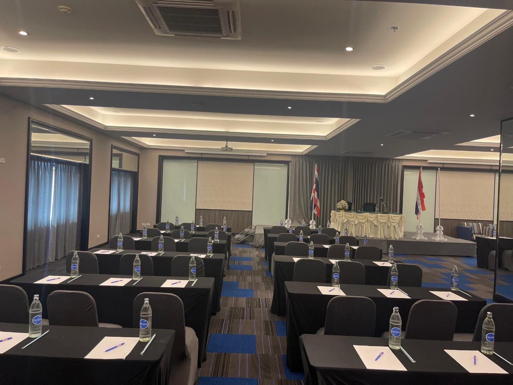 Witz Bangkok Ramkhamhaeng Hotel Eksteriør billede