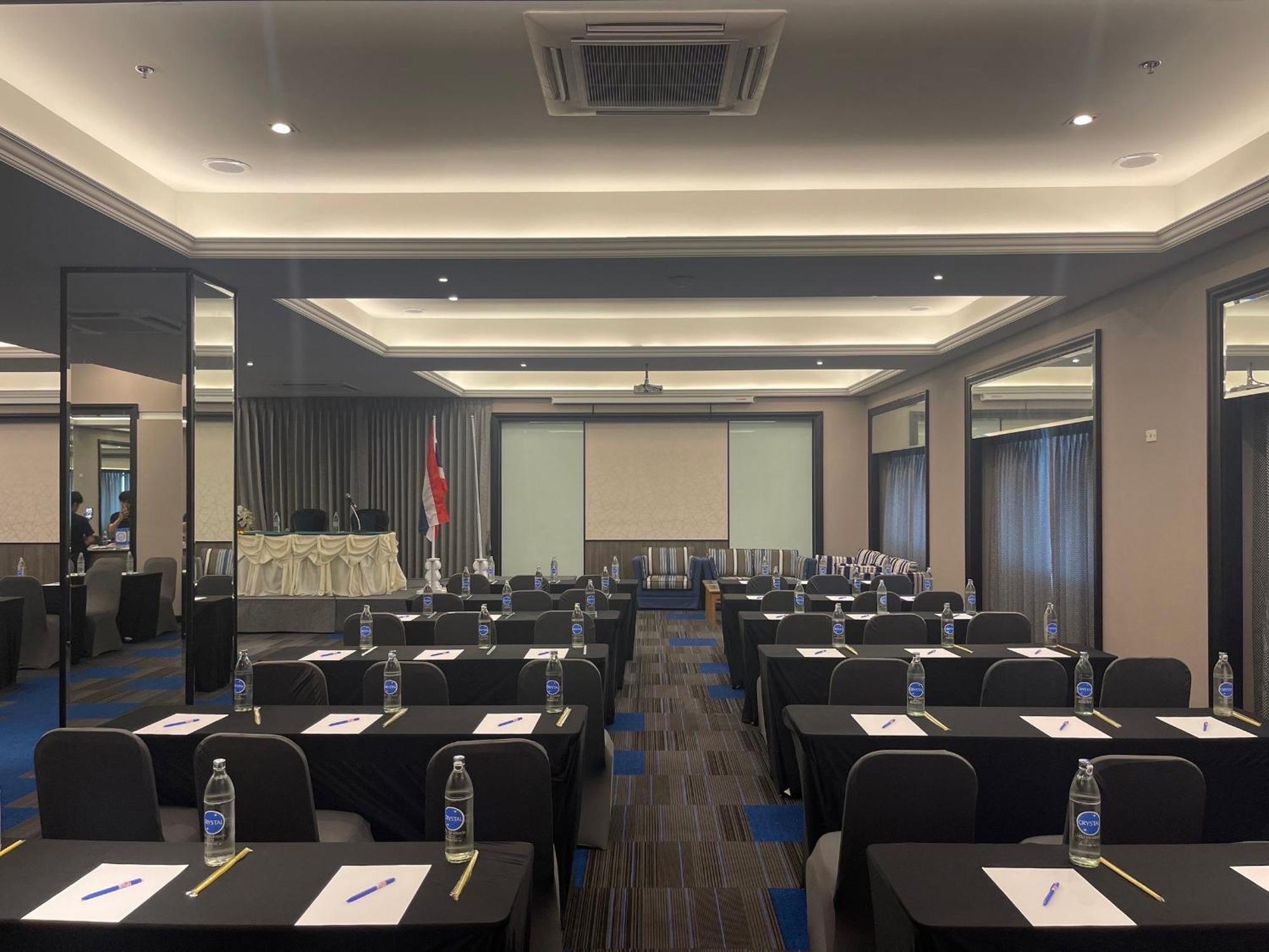 Witz Bangkok Ramkhamhaeng Hotel Eksteriør billede